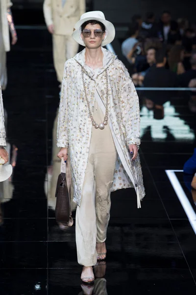 Look 52